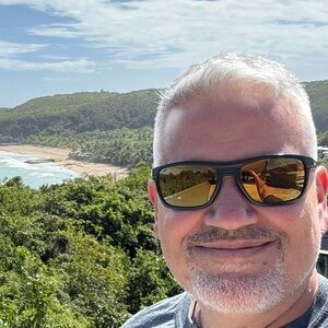 Meet your Posher, Robert